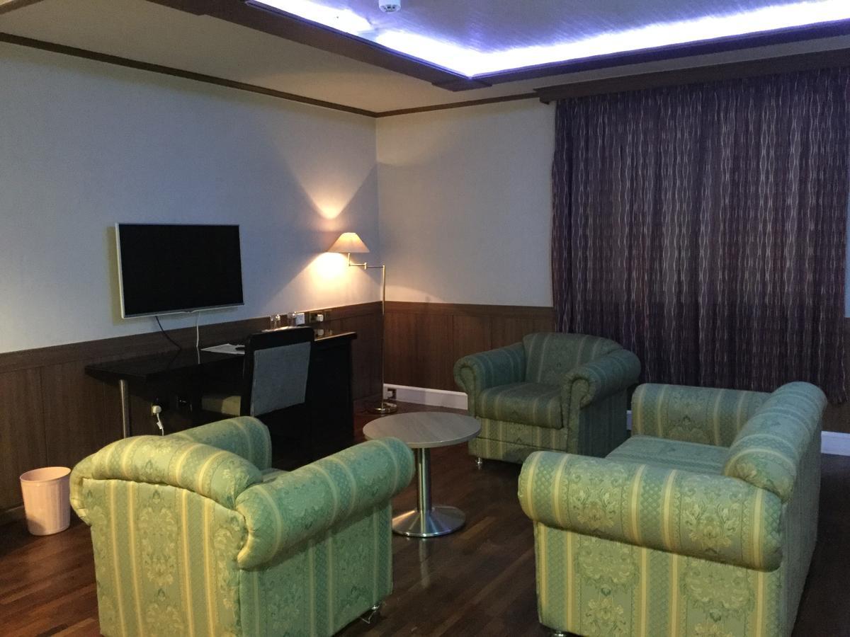 Lagos Travel Inn Ikeja Dış mekan fotoğraf