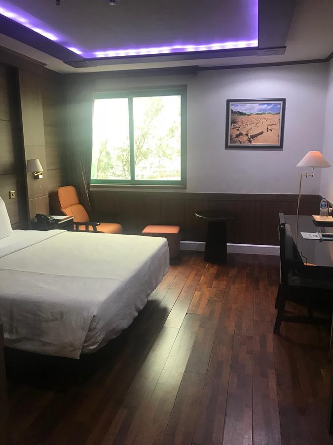 Lagos Travel Inn Ikeja Dış mekan fotoğraf